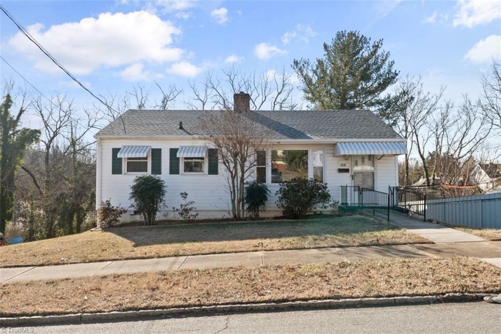 Property Photo:  1818 E 4th Street  NC 27101 