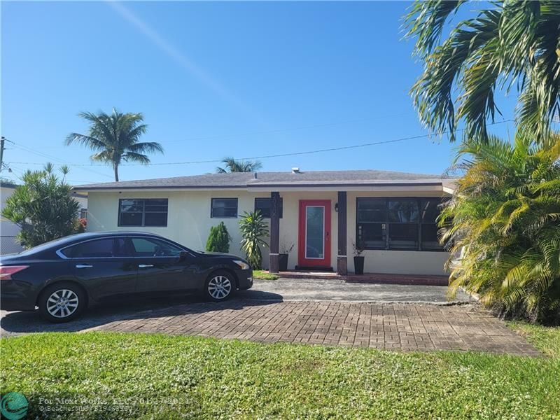 Property Photo: 20300 SW 114th Pl FL 33189