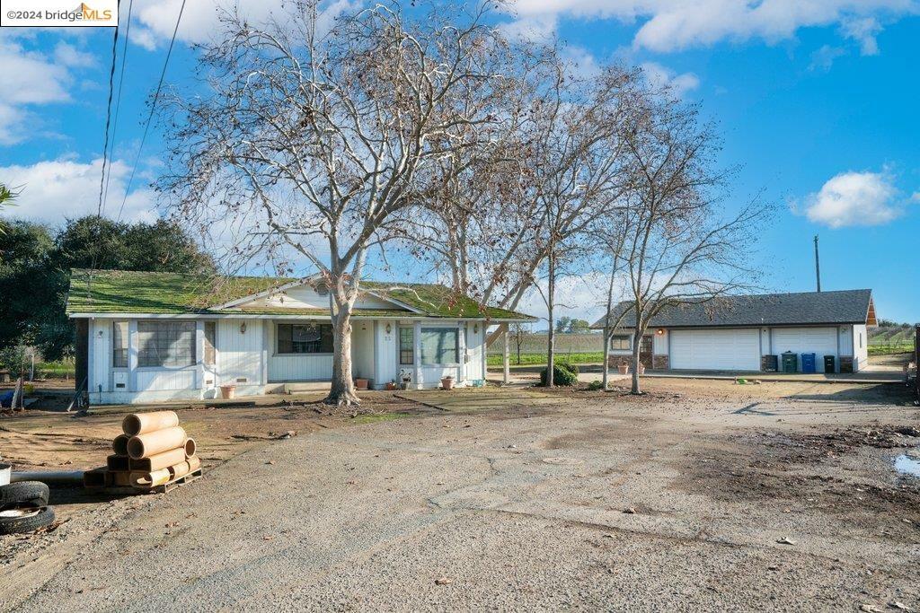 Property Photo:  25 Cristine Ln  CA 94561 