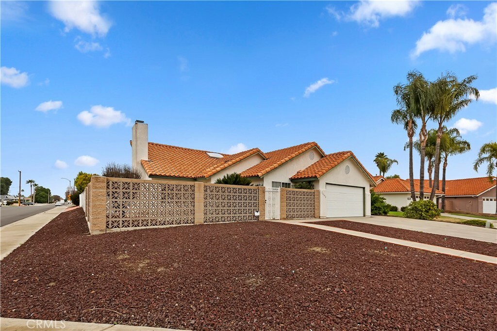 Property Photo:  26190 Moonbeam Circle  CA 92586 