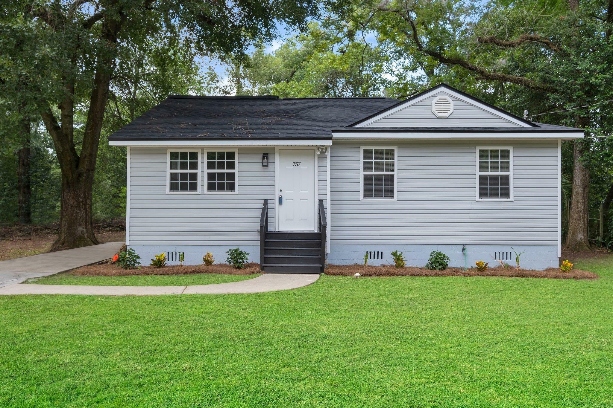 Property Photo:  757 California Street  FL 32304 