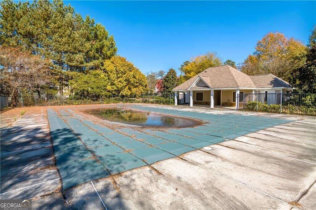 Property Photo:  484 Jefferson Chase Street 3101  GA 30354 