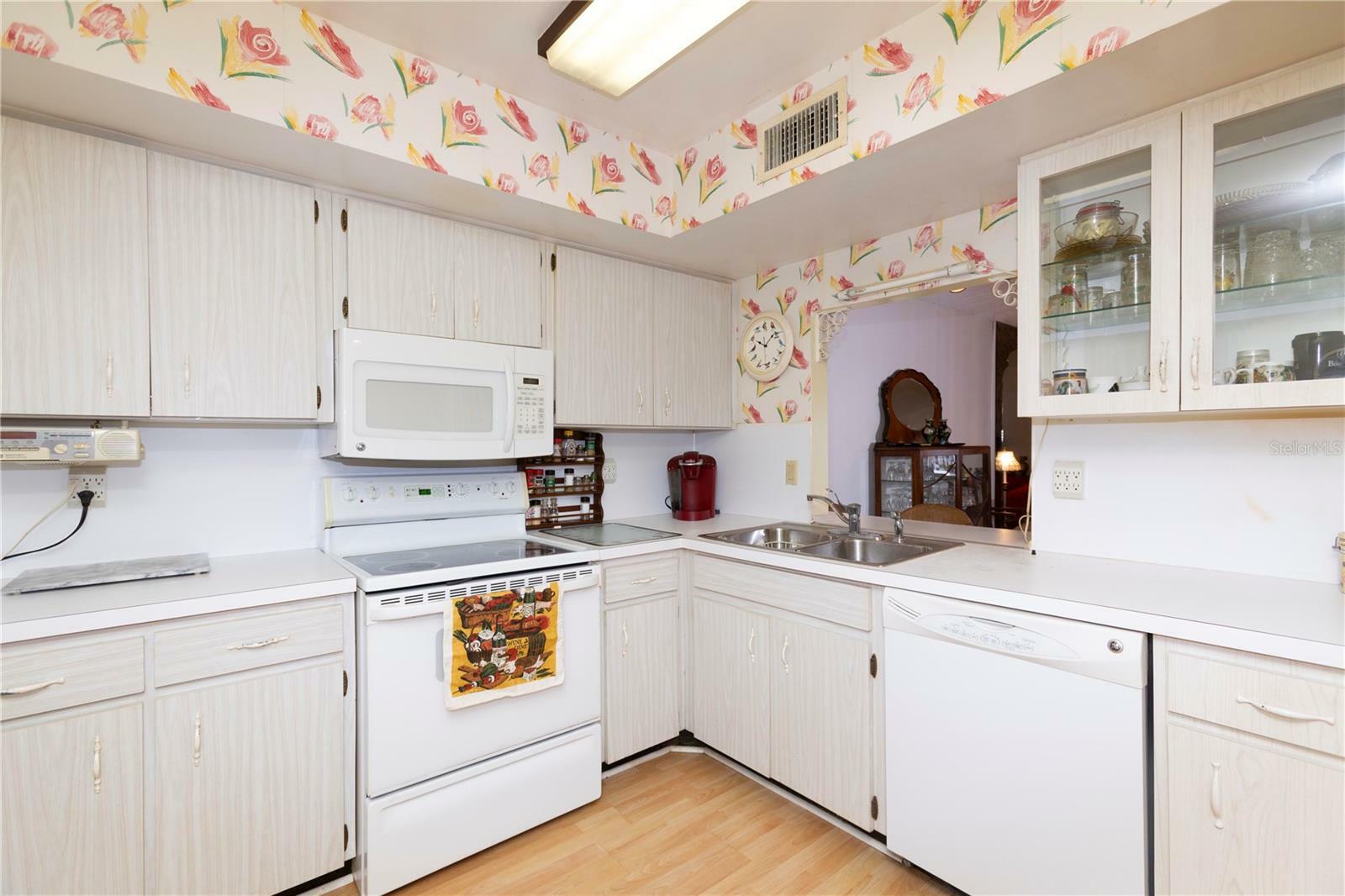 Property Photo: 4632 Marine Parkway 101 FL 34652