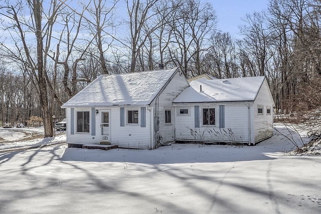 Property Photo:  22 Corliss Hill Road  MA 01830 