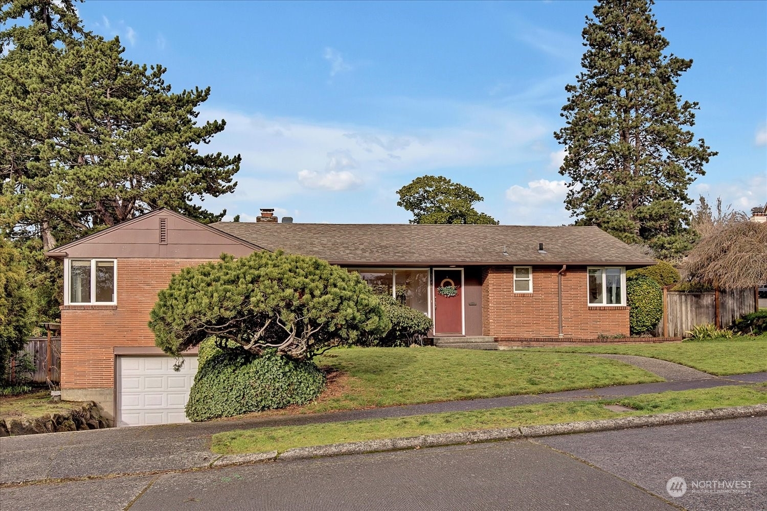 5748 NE 56th Street  Seattle WA 98105 photo