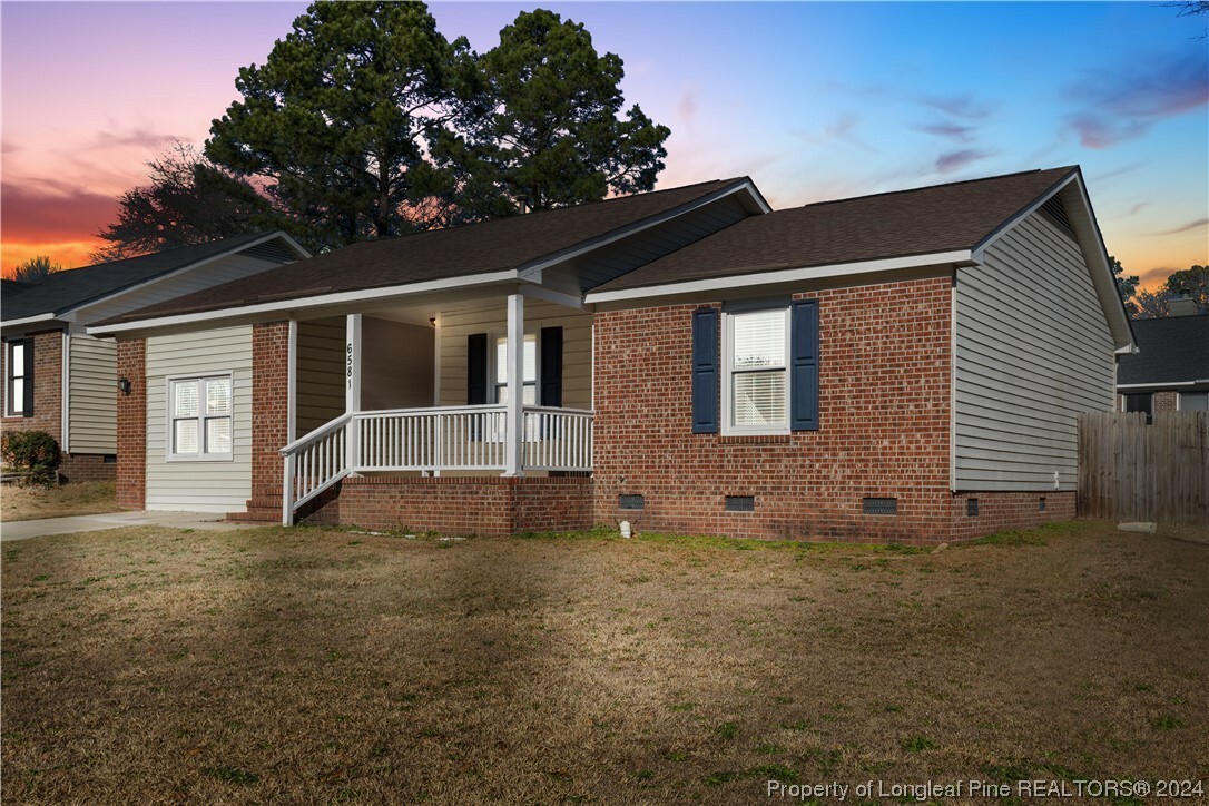 Property Photo: 6581 Applewhite Road NC 28304