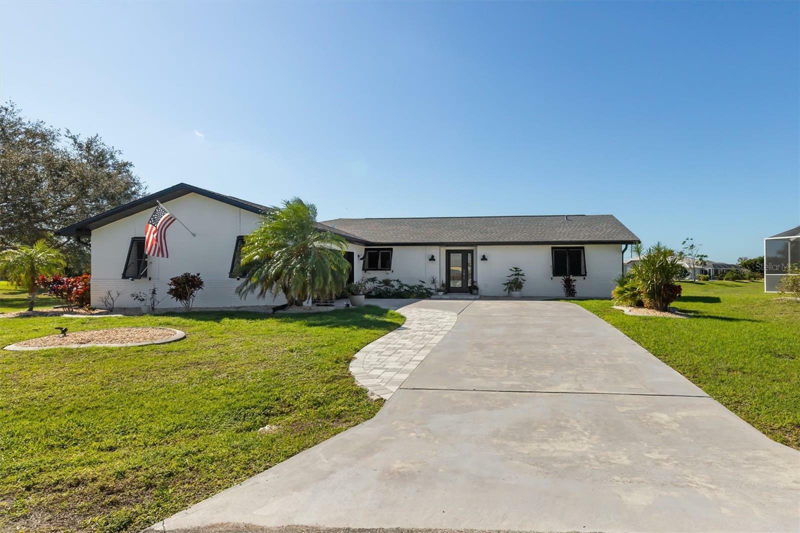 Property Photo:  2175 Ulster Court  FL 33983 