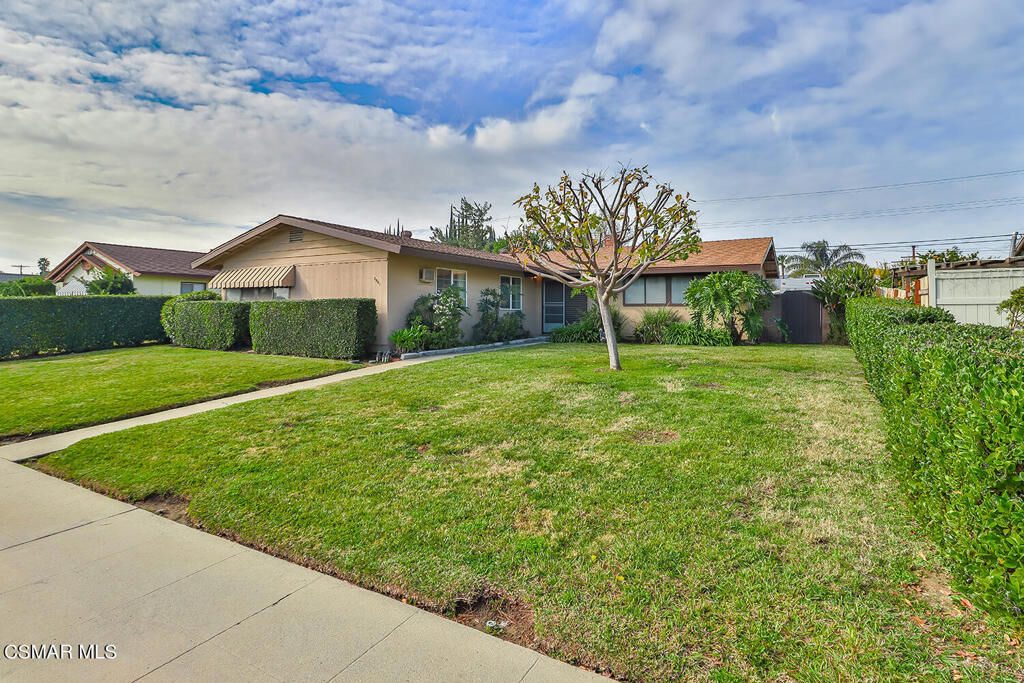 Property Photo:  7941 Fallbrook Avenue  CA 91304 