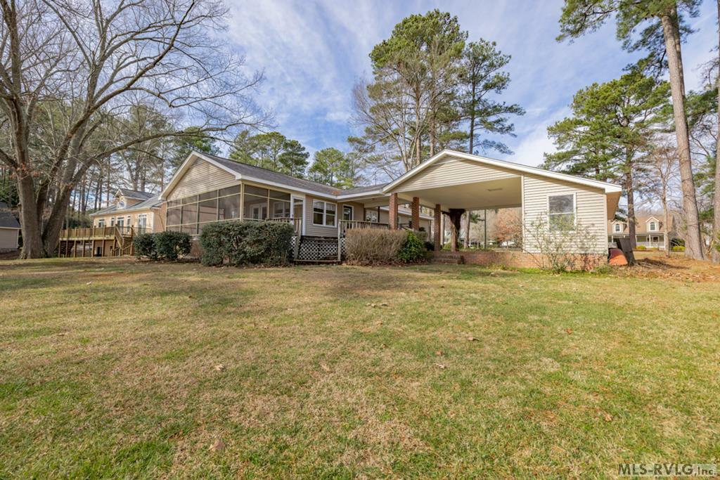 Property Photo:  334 Forest Hill Dr  NC 27850 