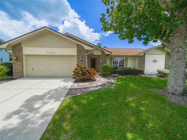 7923 Ridge Pointe Drive E  Lakeland FL 33810 photo