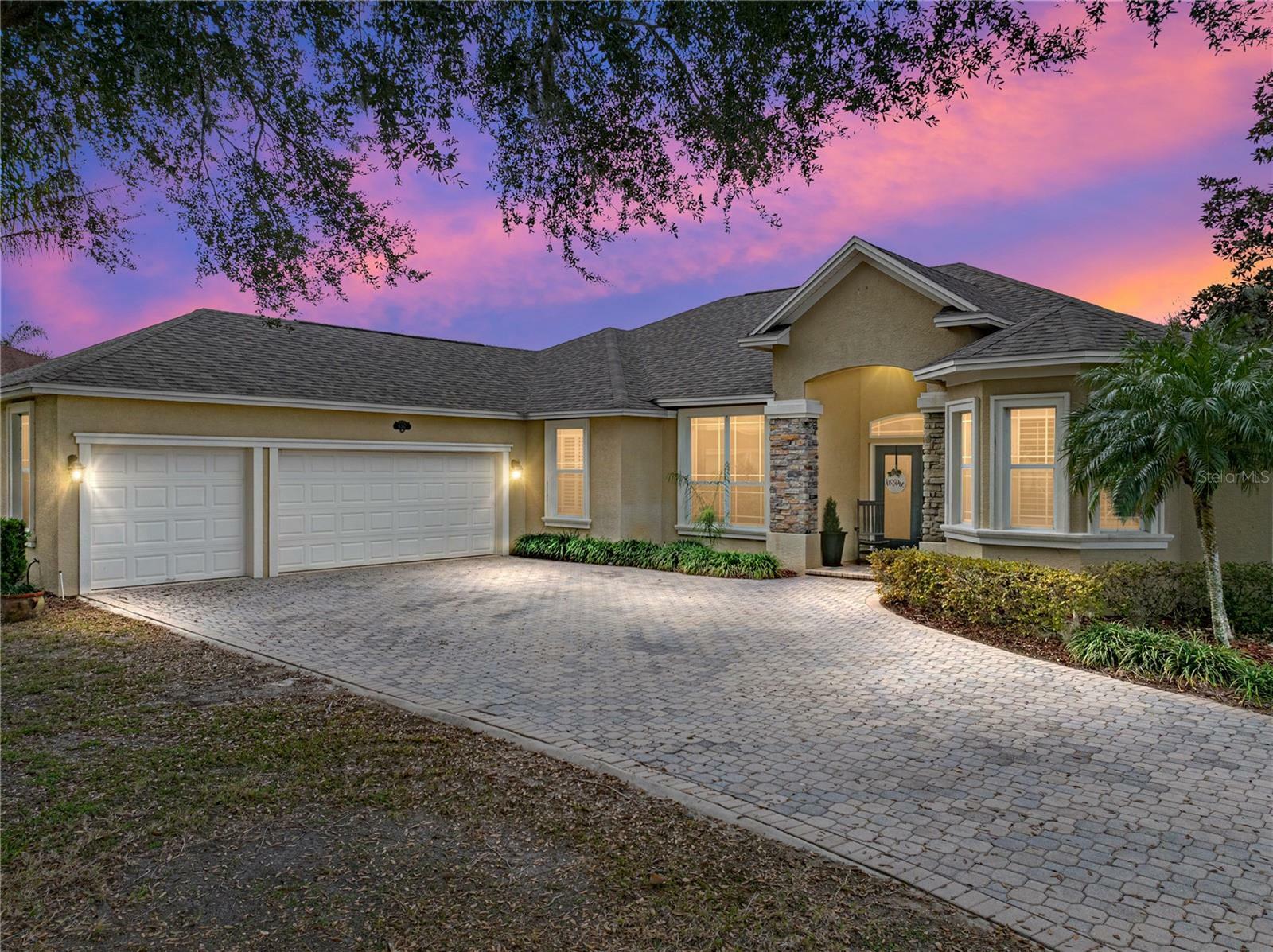 Property Photo:  6367 Riverlake Court  FL 33830 