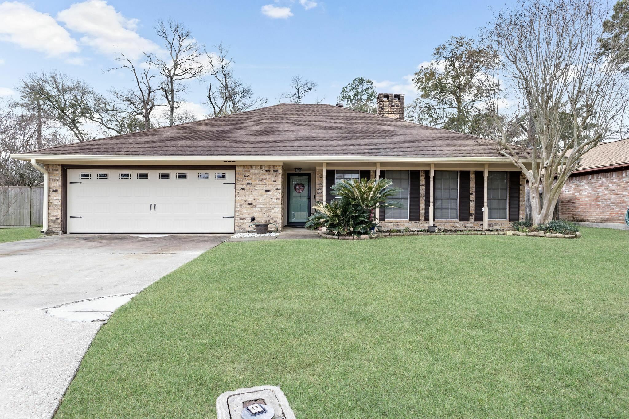 Property Photo:  7915 Shire Ln  TX 77706-5346 