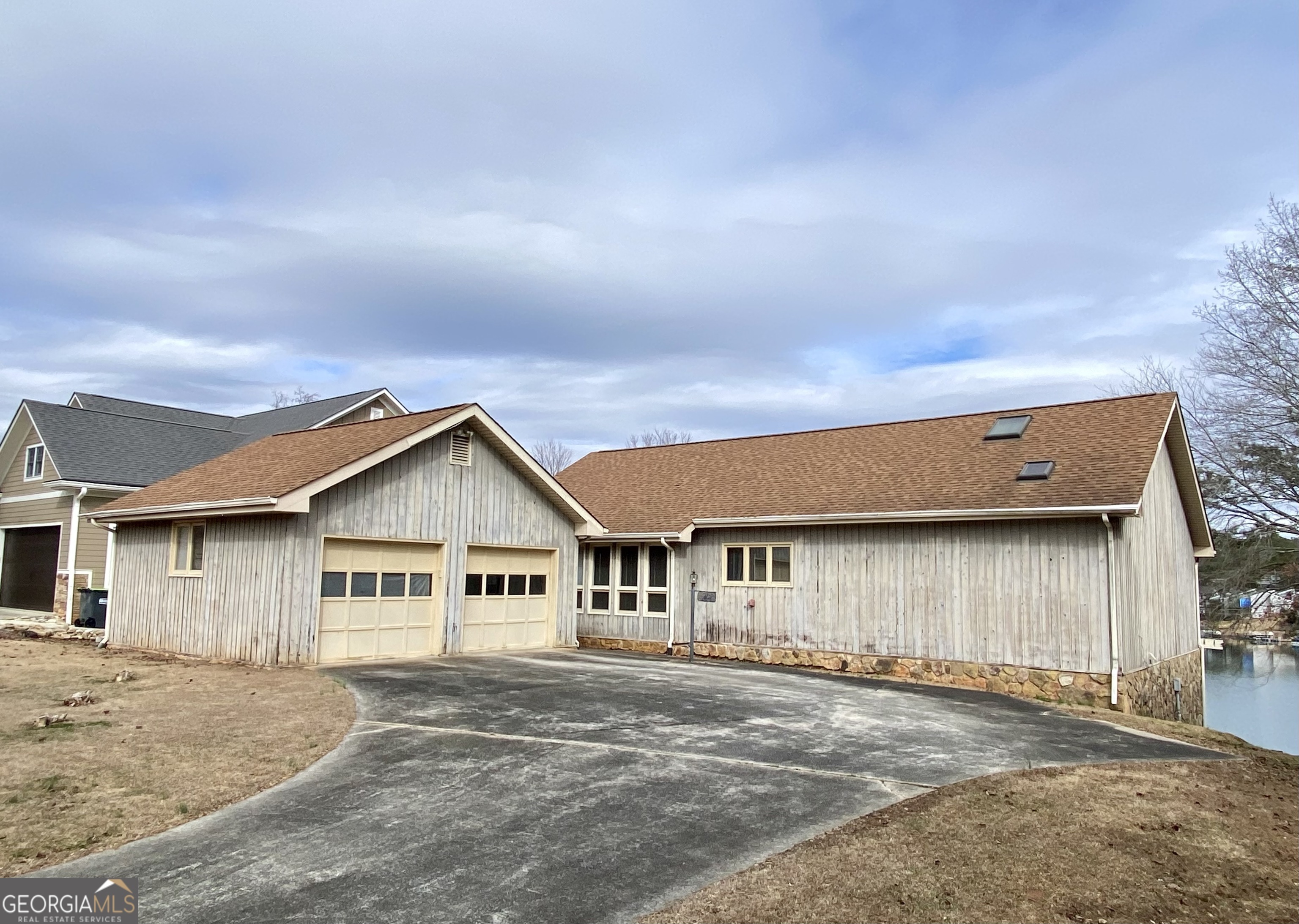 Property Photo: 9058 Woodlake Lane GA 30180