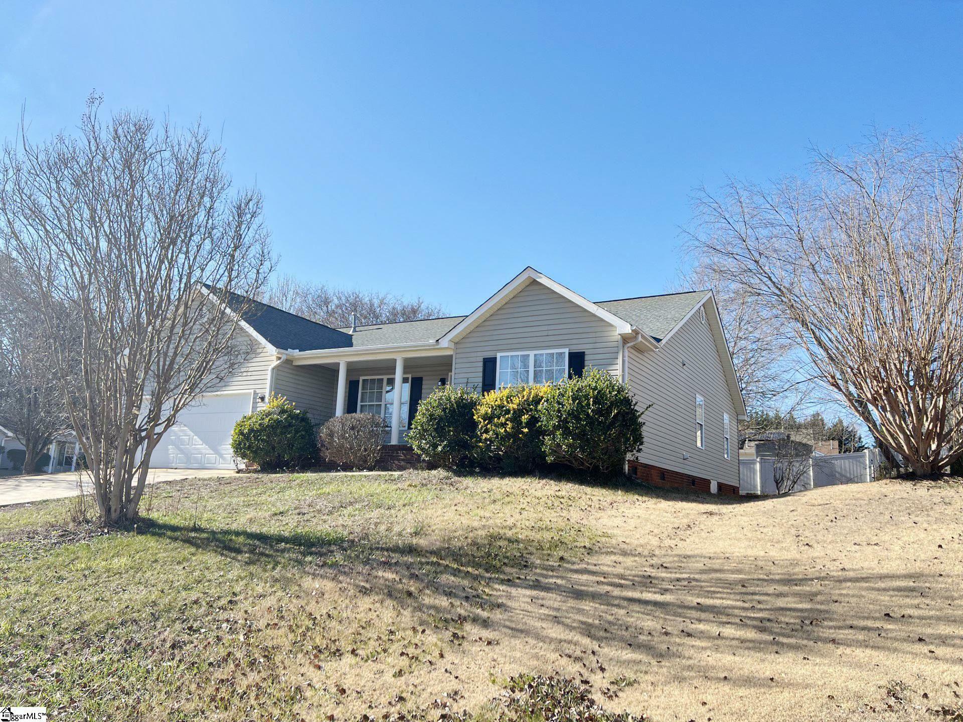 Property Photo:  1 Fishing Run Court  SC 29687 