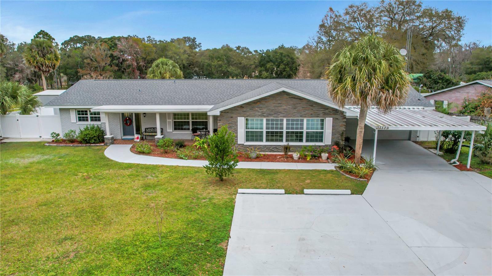 Property Photo:  35529 Crescent Drive  FL 34731 