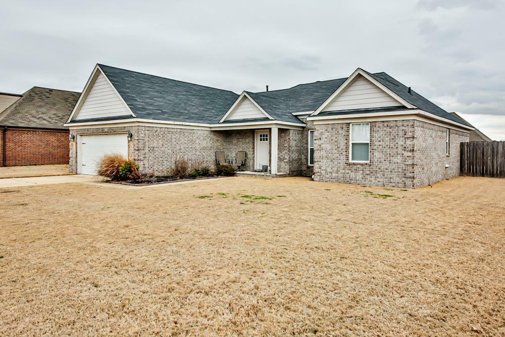 Property Photo:  805 Praline Street  AR 72364 