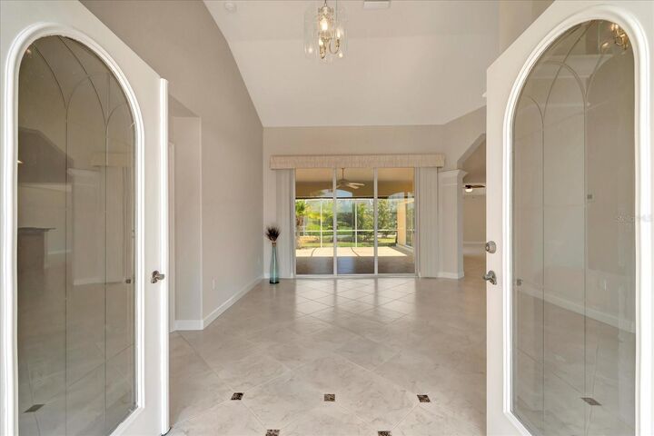 Property Photo: 5887 Cleveland Road FL 34293