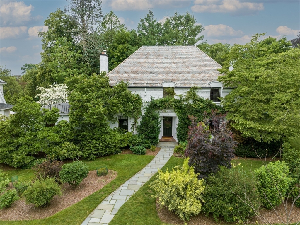 Property Photo: 110 Pickwick Rd MA 02465