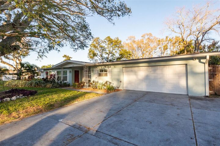 Property Photo:  1831 S Betty Lane  FL 33756 