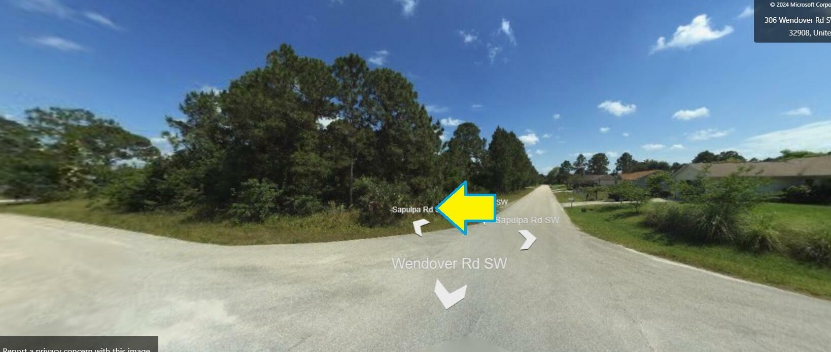 Property Photo:  290 Wendover Road SW  FL 32908 