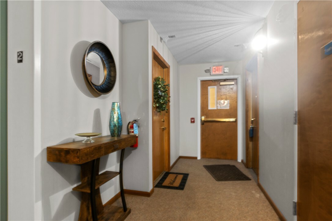 Property Photo:  405 Clubhouse Dr  PA 15301 