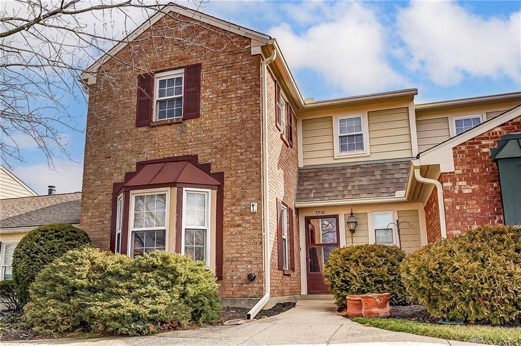 Property Photo:  7708 Patrick Henry Lane  OH 45459 