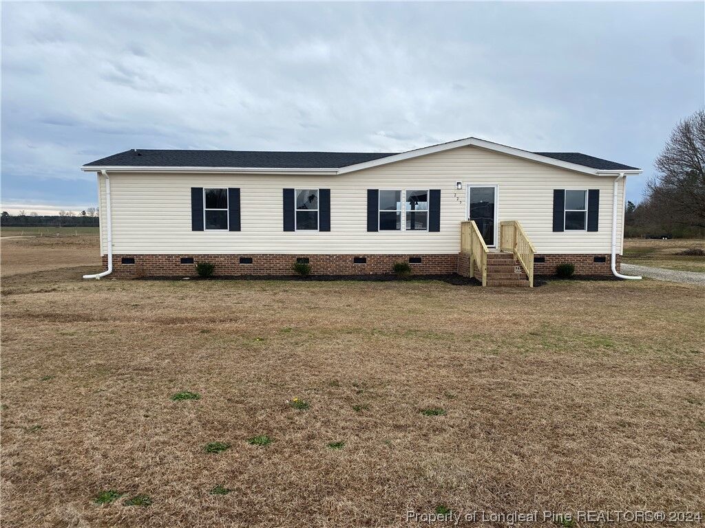 Property Photo: 225 Pinto Drive NC 28360