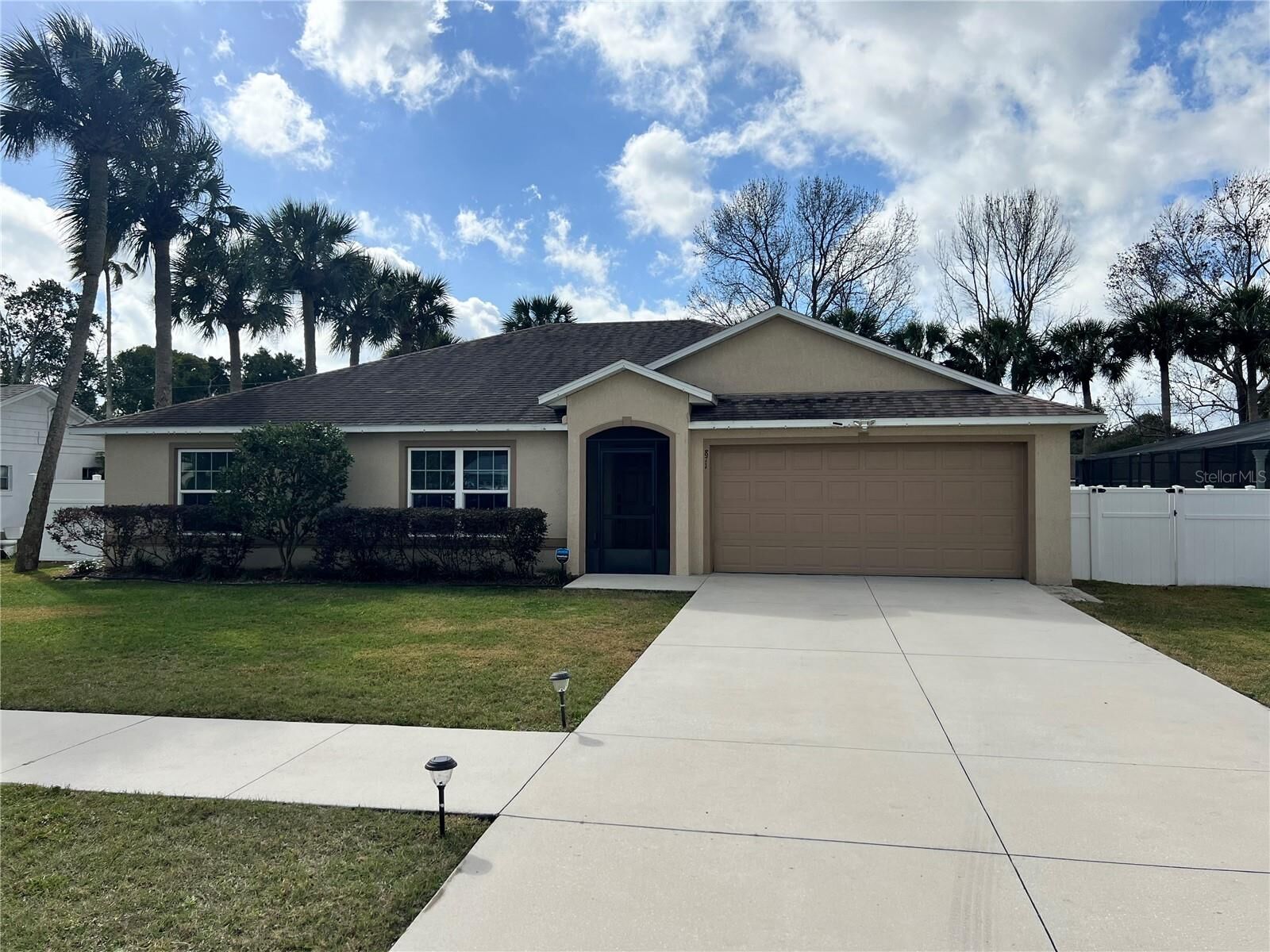 Property Photo:  871 Fruitland Drive  FL 32725 