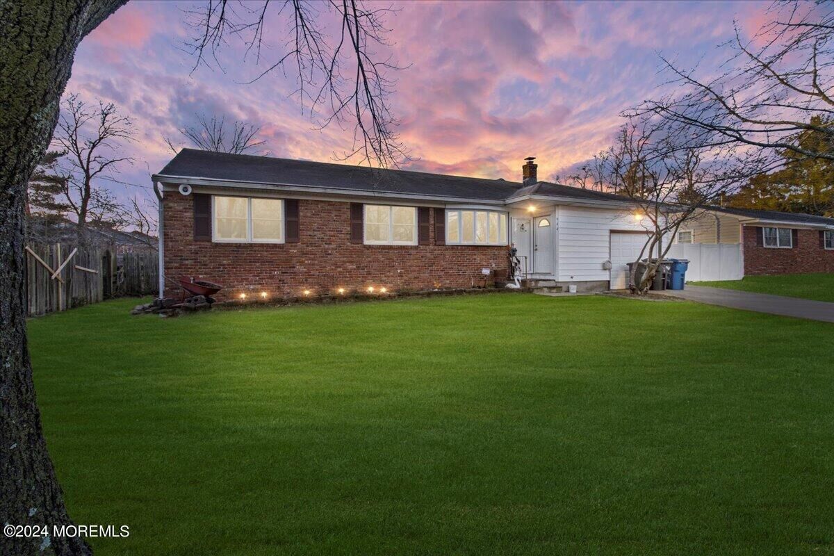 Property Photo:  944 Park Crest Road  NJ 08753 