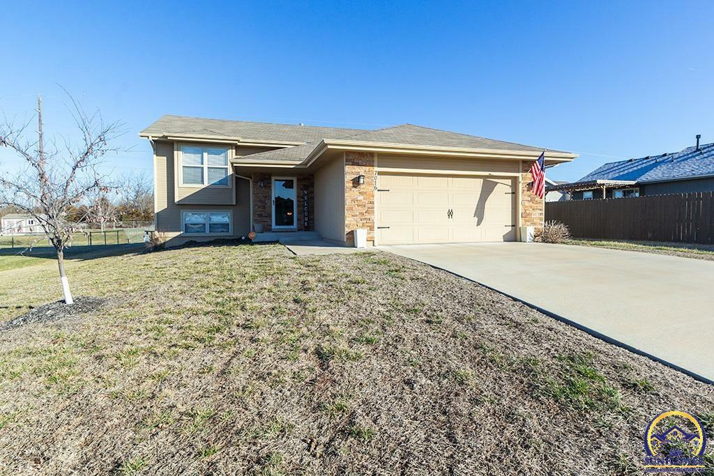 Property Photo:  7016 SW 17th St  KS 66615 