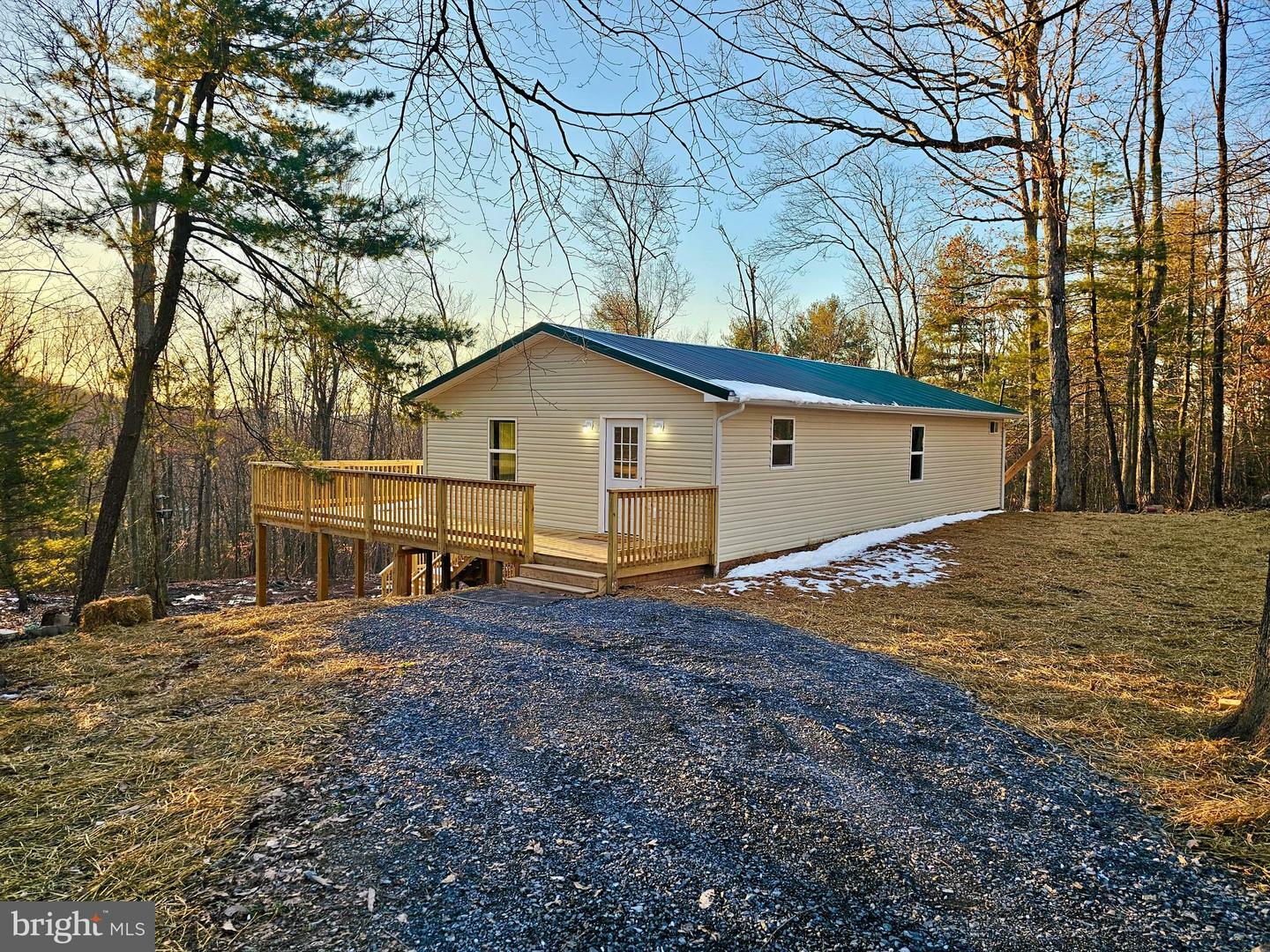 Property Photo:  302 Edenwood Lane  WV 25427 