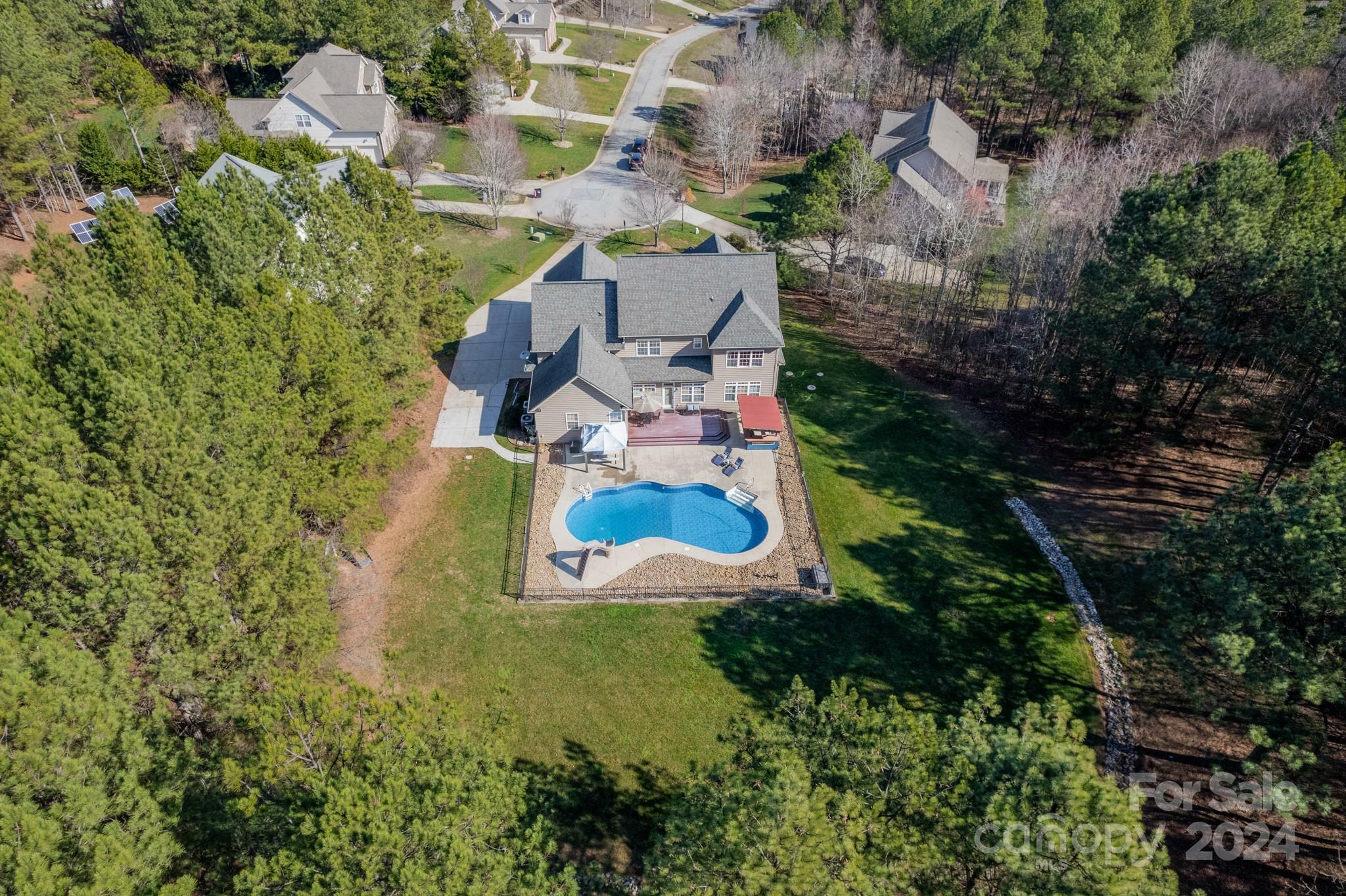 Property Photo:  5714 Tipperary Drive  NC 28037 
