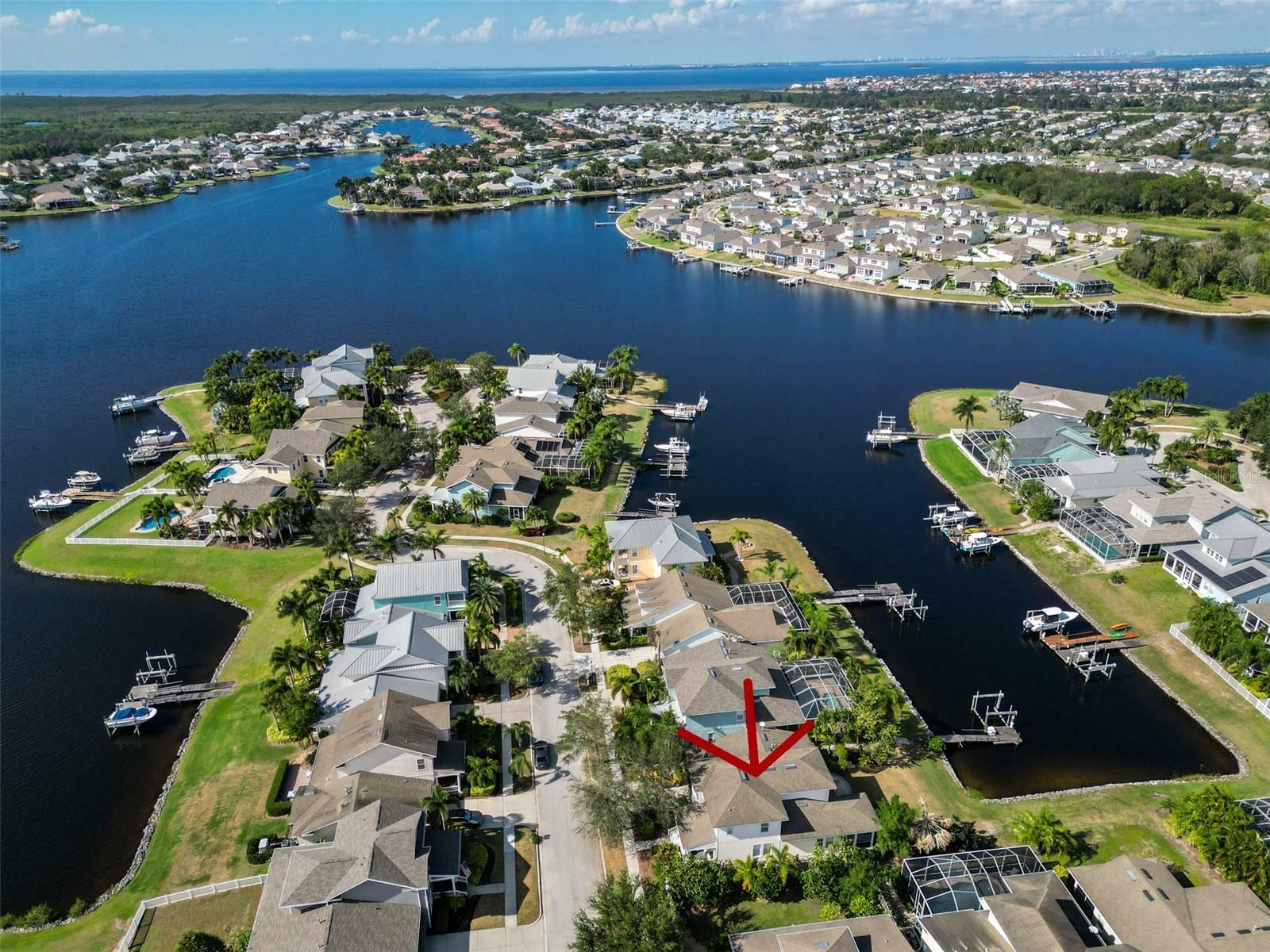 Property Photo:  5205 Point Harbor Lane  FL 33572 