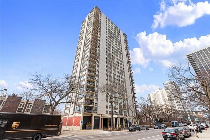 1355 N Sandburg Terrace 1602D  Chicago IL 60610 photo