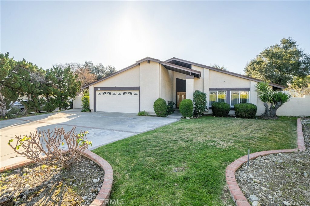 Property Photo:  409 Winston Way  CA 91786 