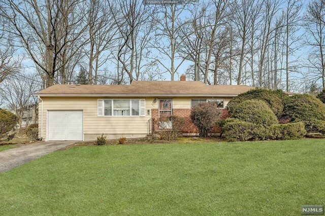 Property Photo: 204 Mohawk Drive NJ 07661