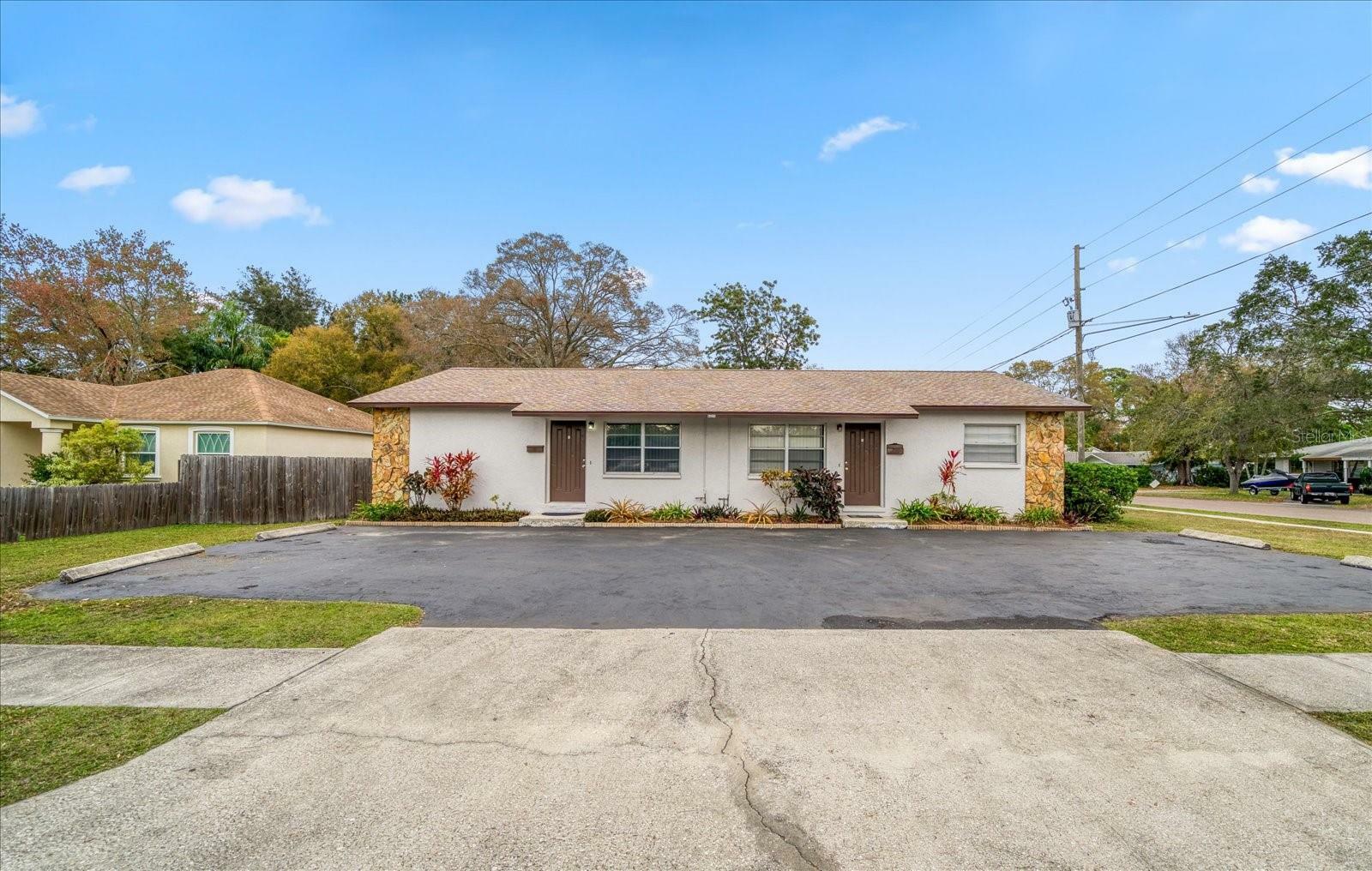 Property Photo:  6321 76th Avenue N  FL 33781 