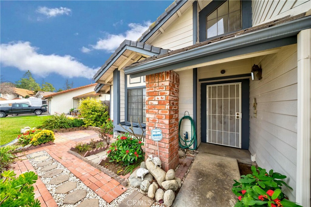 Property Photo:  3928 Rancho Del Oro Drive  CA 92505 