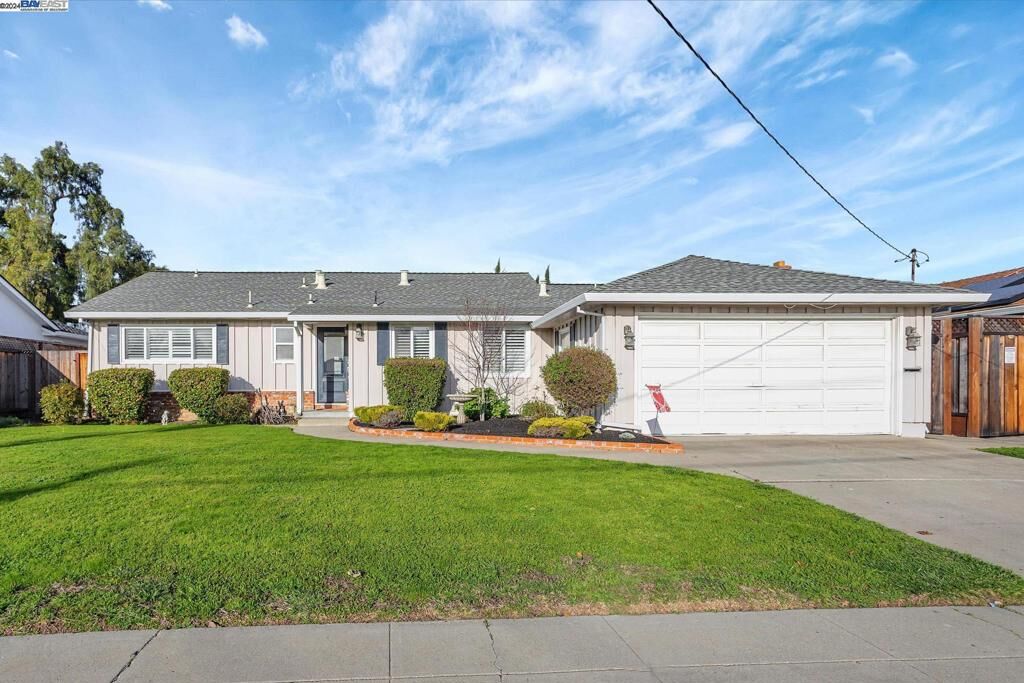 Property Photo:  38030 Alta Dr  CA 94536 