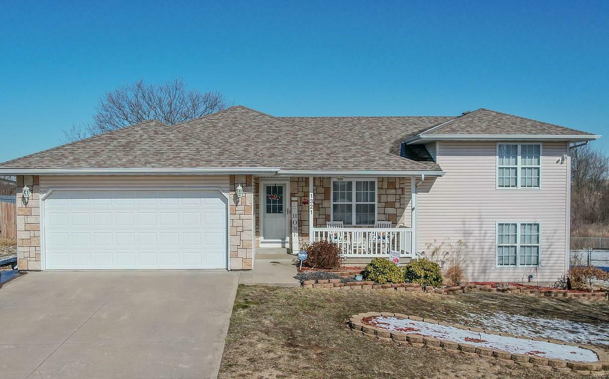 Property Photo:  1321 Nathaniel Drive  MO 65536 