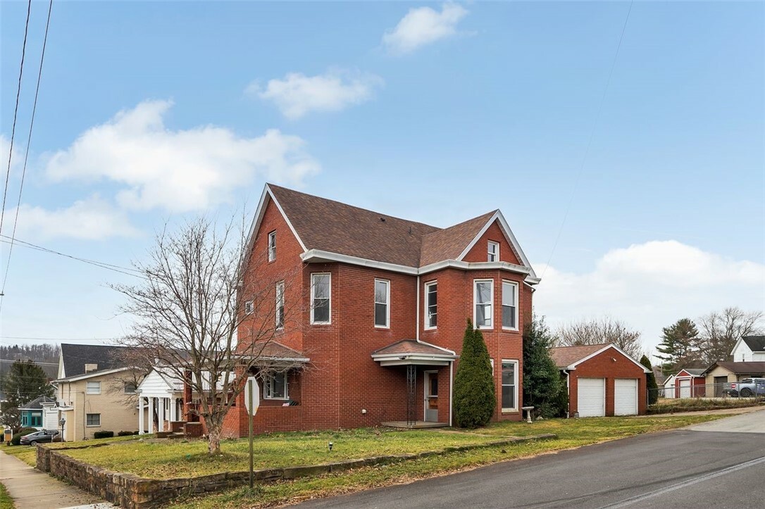 Property Photo:  307 Liberty St  PA 15473 