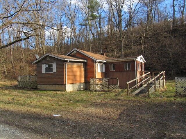 Property Photo:  105 Raineytown Road  PA 15428 