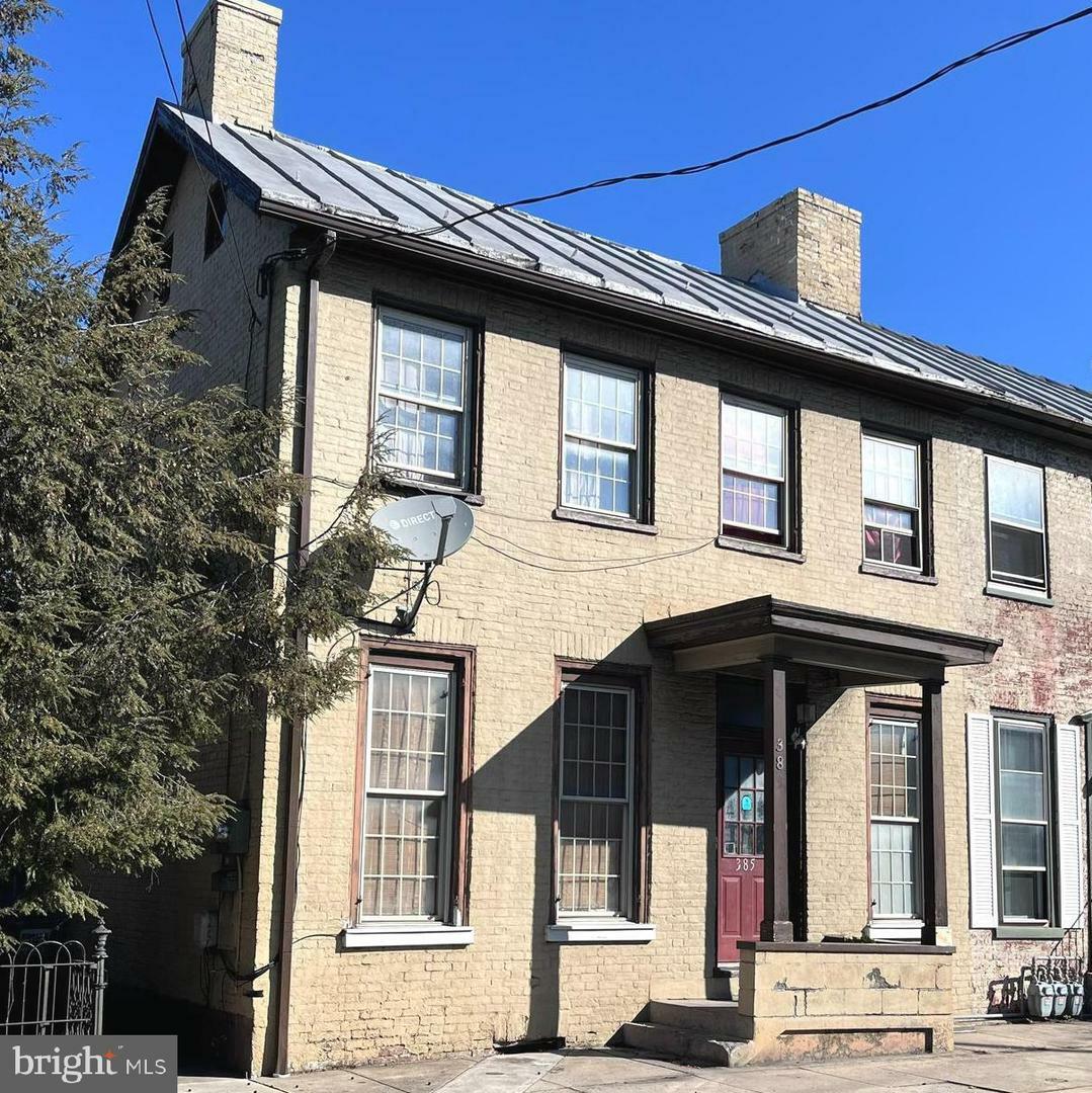 Property Photo: 385 Queen Street E PA 17201