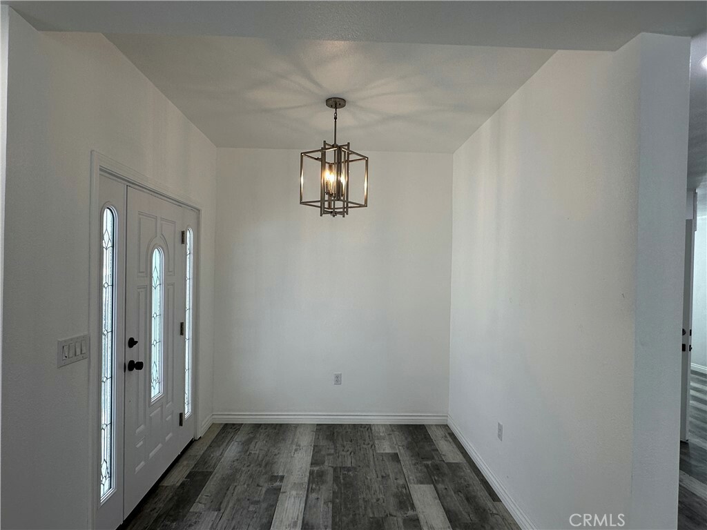 Property Photo:  1321 N Sultana Avenue 1  CA 91764 