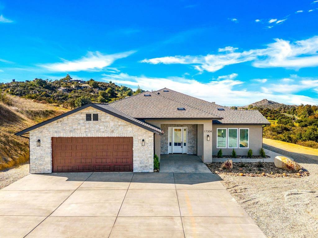 Property Photo:  17304 Mount Woodson Heights  CA 92065 