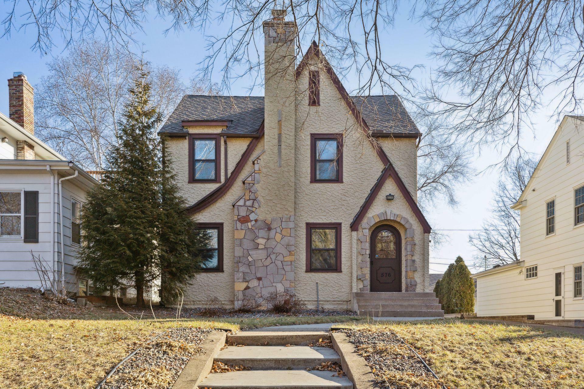 Property Photo:  576 Fairview Avenue S  MN 55116 