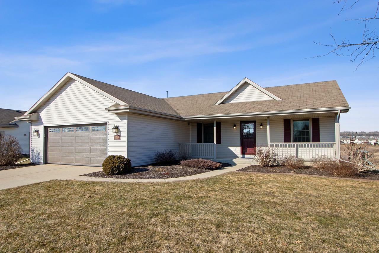Property Photo:  1015 Edgeview Drive  WI 53545 