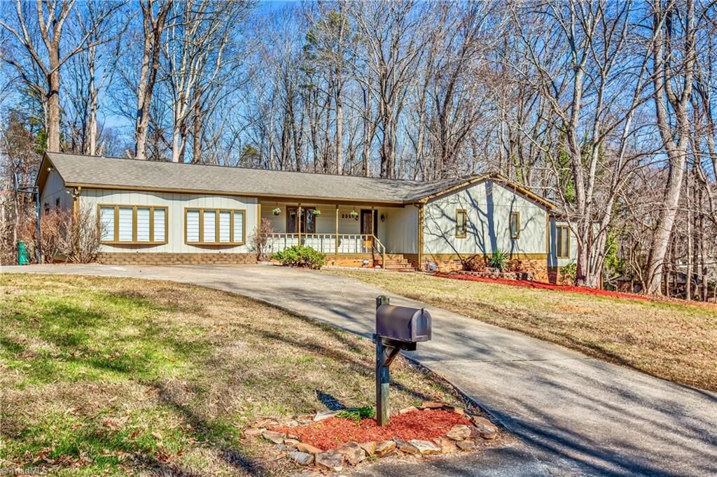 Property Photo: 205 Brookview Drive NC 27107