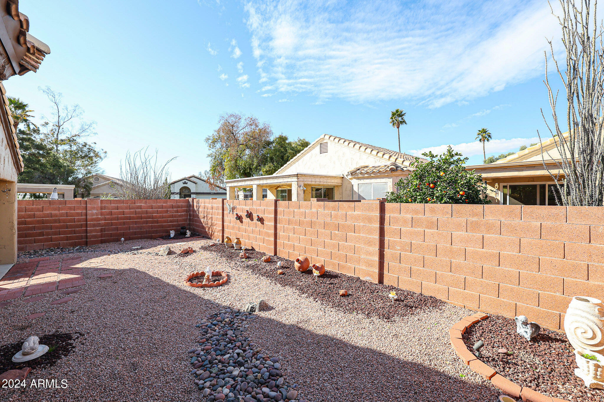 Property Photo:  17052 N Willow Path Path  AZ 85374 