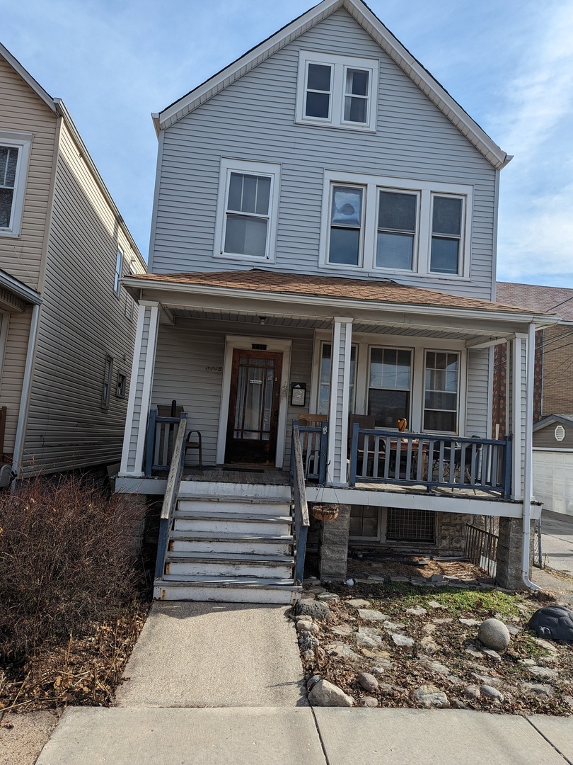 Property Photo: 4445 S Maplewood Avenue IL 60632